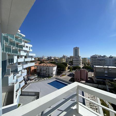 Podium Apartment ลิโดดิเยโซโล ภายนอก รูปภาพ
