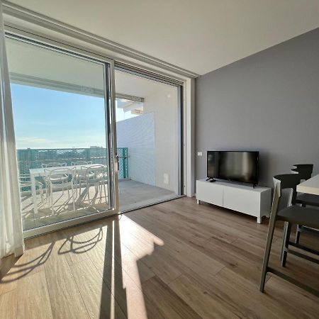 Podium Apartment ลิโดดิเยโซโล ภายนอก รูปภาพ