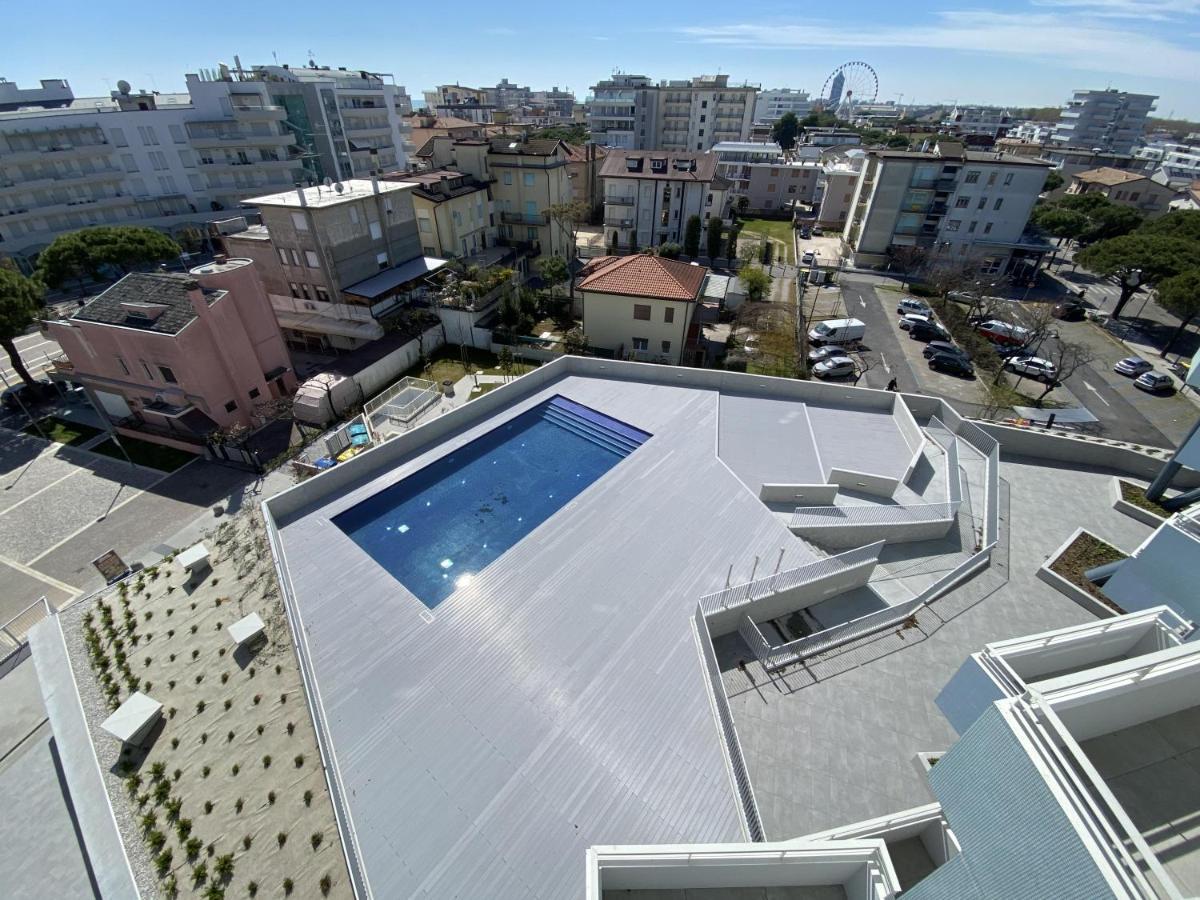 Podium Apartment ลิโดดิเยโซโล ภายนอก รูปภาพ