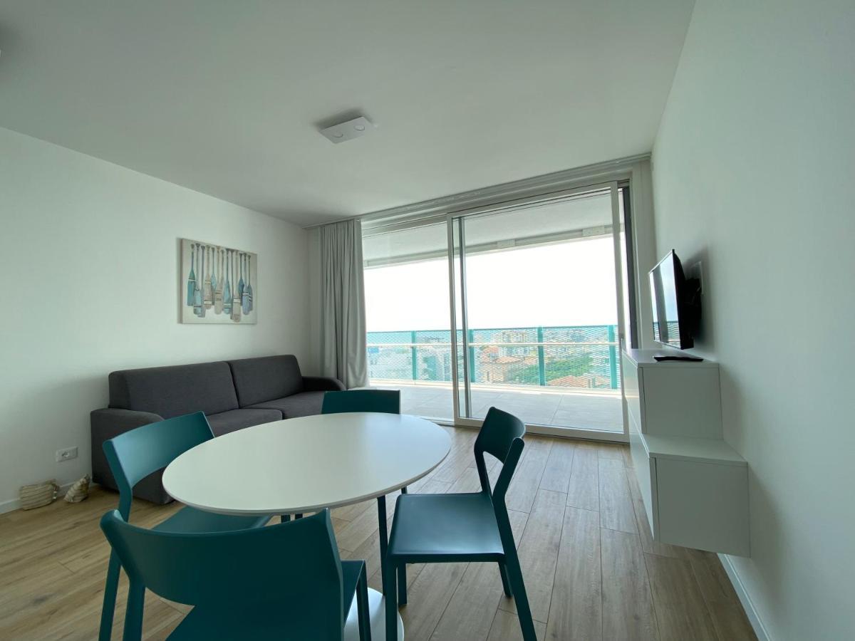 Podium Apartment ลิโดดิเยโซโล ภายนอก รูปภาพ