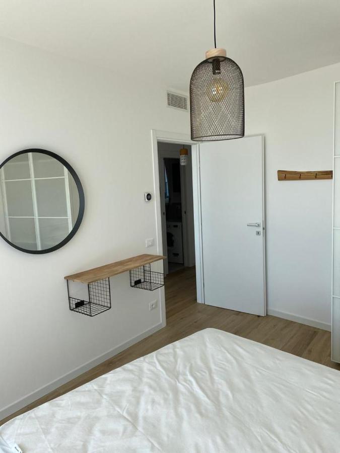 Podium Apartment ลิโดดิเยโซโล ภายนอก รูปภาพ