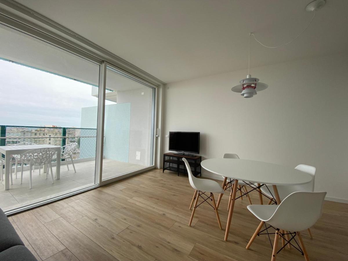 Podium Apartment ลิโดดิเยโซโล ภายนอก รูปภาพ